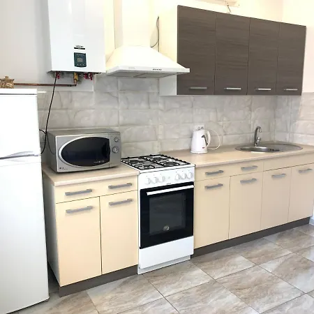 טרנופיל Комфортна Квартира, Поруч З Парком מראה חיצוני תמונה
