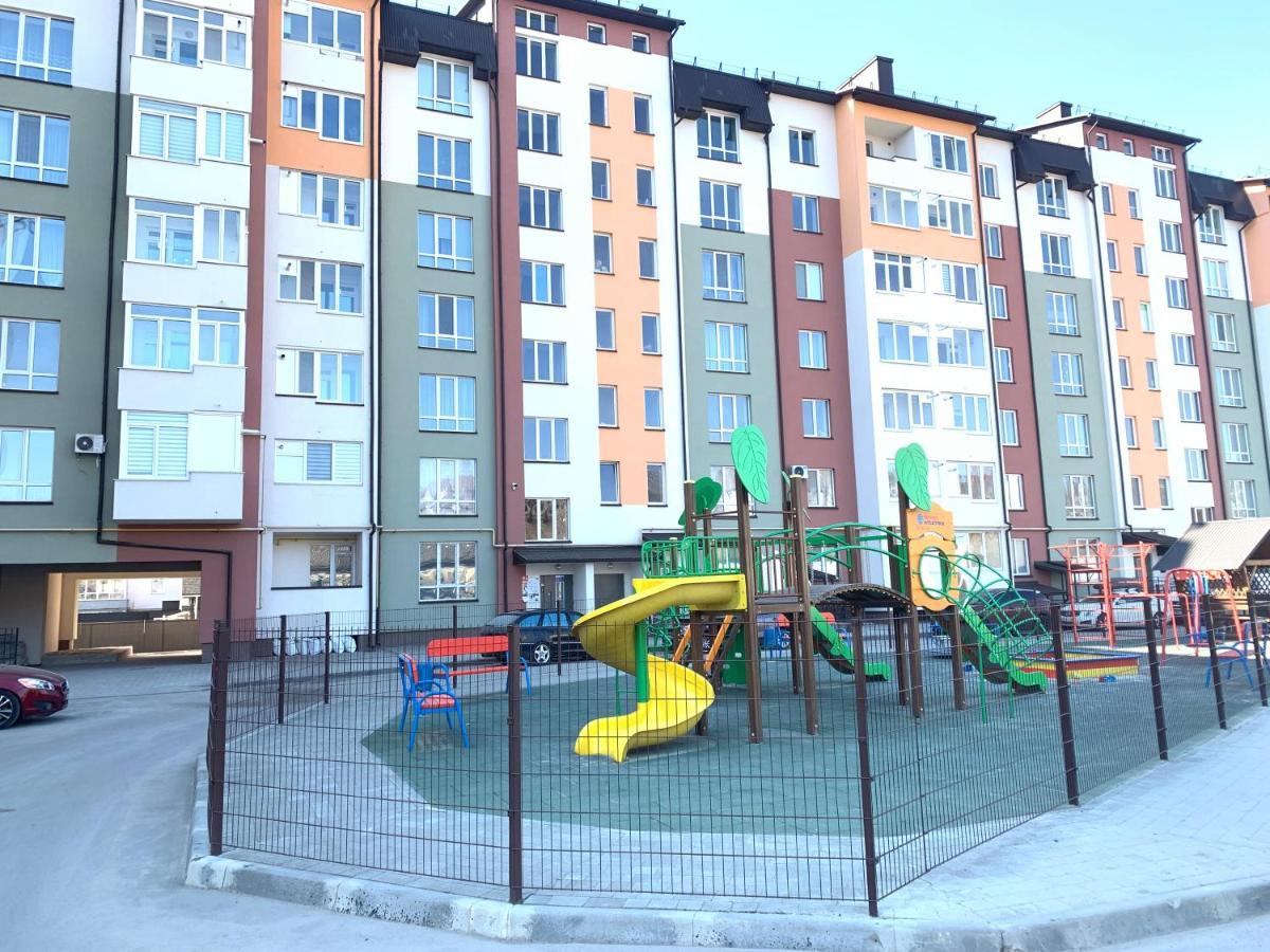 Apartment комфортна квартира, поруч з парком
